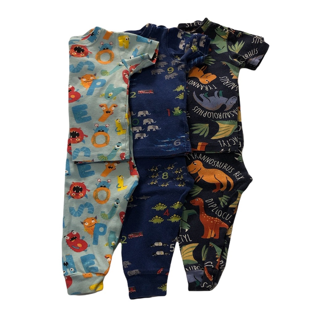 Bundle of 3 Children’s Place pajama sets size 6-9 months